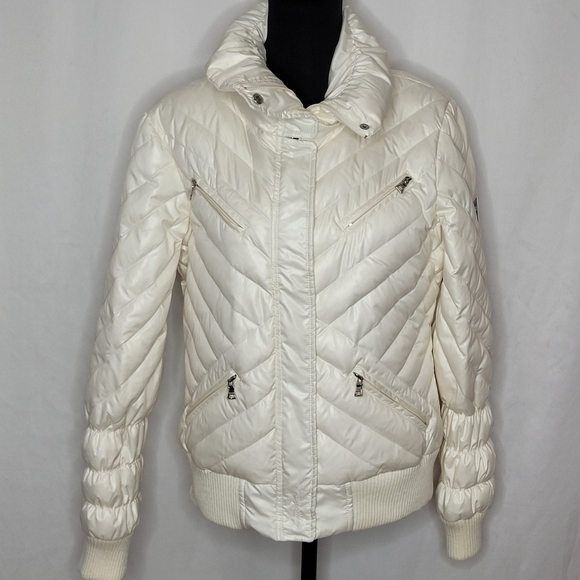 Guess Jackets & Blazers - Guess Quilted Puffer Jacket - Size L